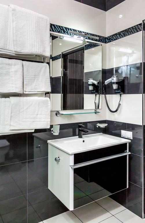 Hotel Premier Καμιανσκέ Εξωτερικό φωτογραφία